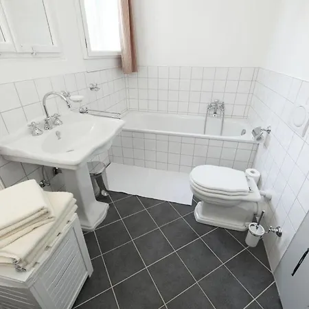 Hunting Schoenau 20 People Holiday home *